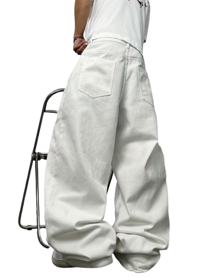 "CELEBRITY" BAGGY JEANS