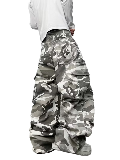 "ARCTIC CAMO" BAGGY CARGO JEANS